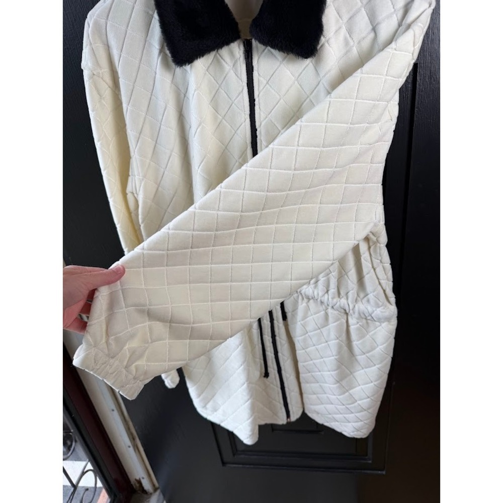 Neiman Marcus Cream Quilted Faux Fur Collar Drawstring Waist Zip Up Jacket L - Picture 4 of 12